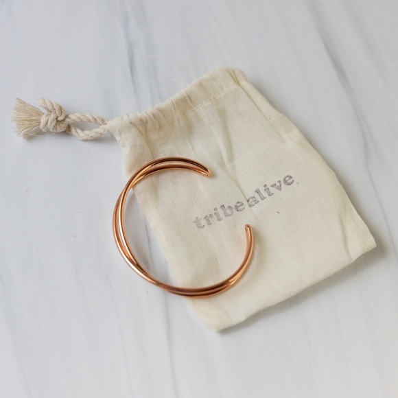 Tribe Alive Rose Gold Criss Cross 2.5" Cuff Bracelet RV $42 Causebox - NIP - Picture 5 of 6
